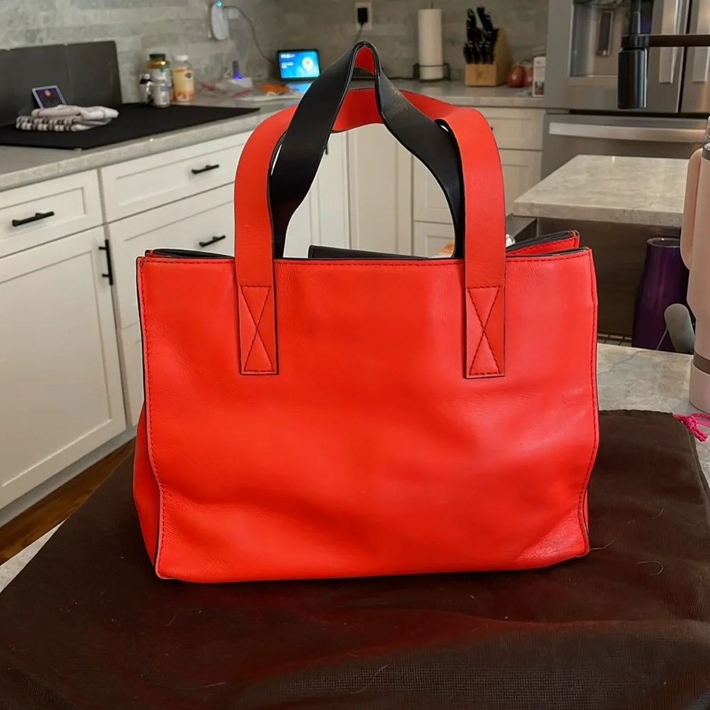 Kate Spade bright spot Avenue maraschino tote - Picture 3 of 10